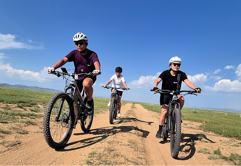 Cycling tour fun in Mongolia